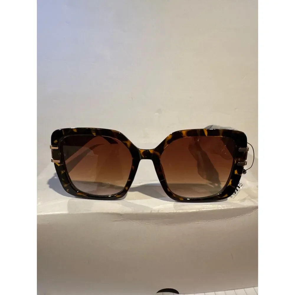 Women's High Fashion UV400 Tortoiseshell frame Gold link Temple Sunglasses